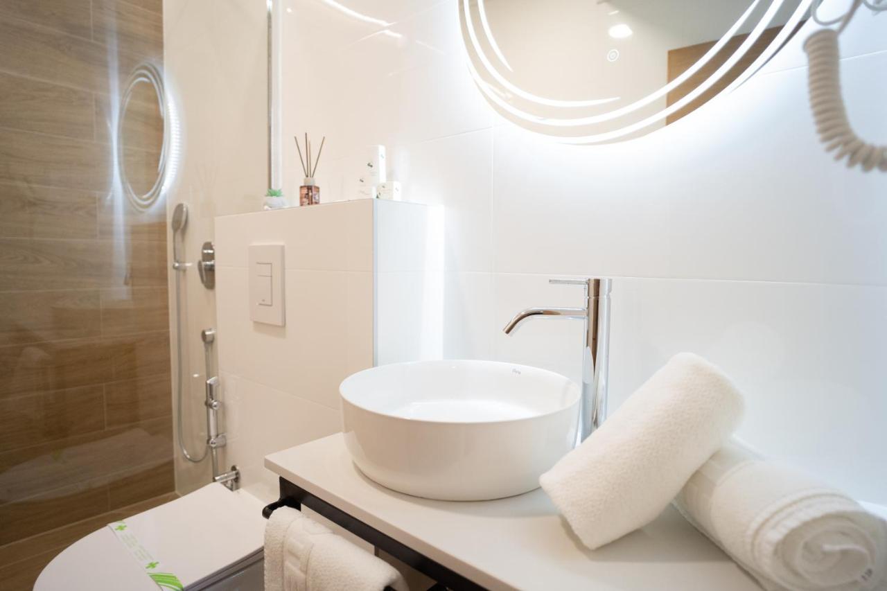 Apartments And Rooms Smile Mostar Ngoại thất bức ảnh
