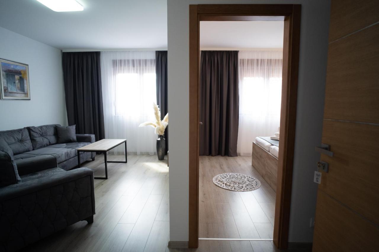 Apartments And Rooms Smile Mostar Ngoại thất bức ảnh