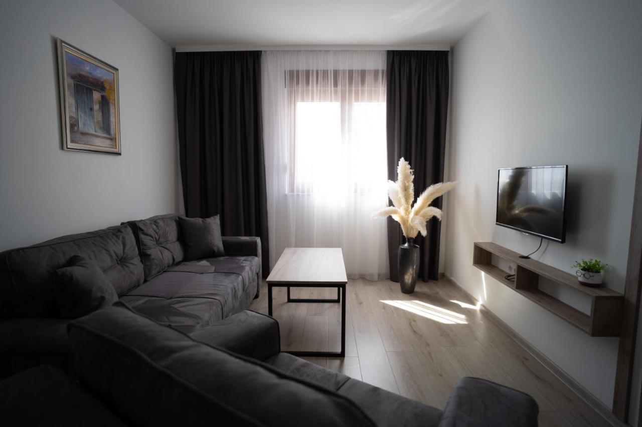 Apartments And Rooms Smile Mostar Ngoại thất bức ảnh