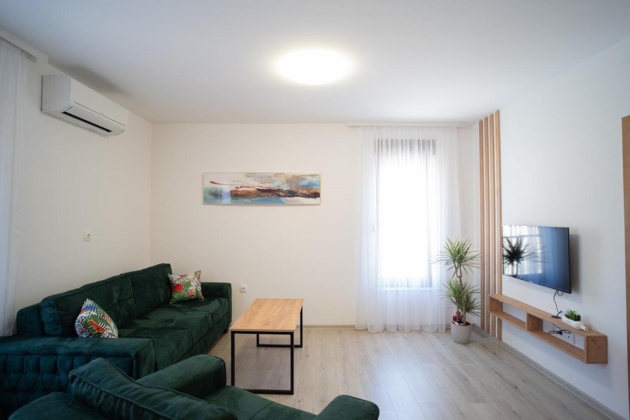 Apartments And Rooms Smile Mostar Ngoại thất bức ảnh