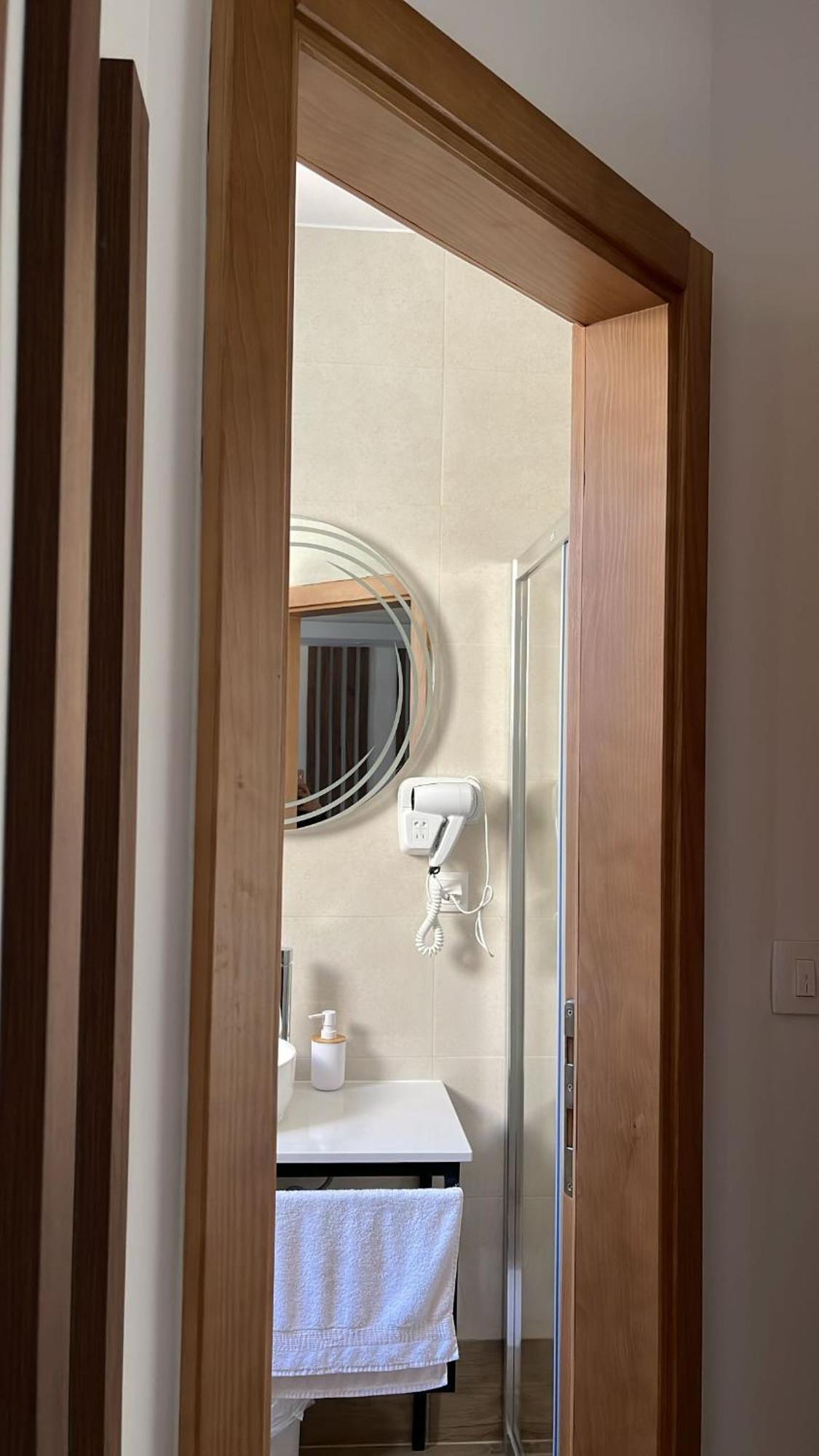 Apartments And Rooms Smile Mostar Ngoại thất bức ảnh